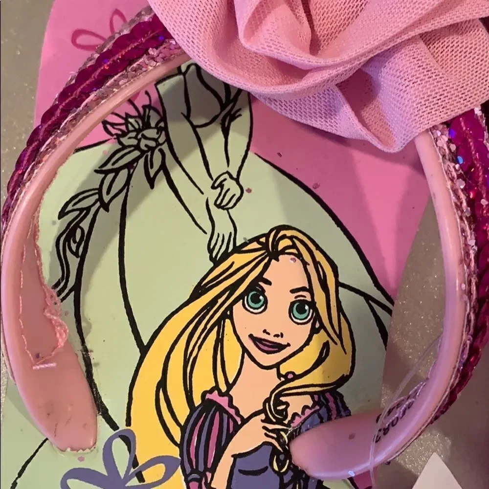 Disney flip- flaps